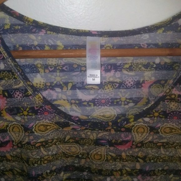 LuLaRoe Simply Comfortable Short Sleeve Top Sz M - Picture 3 of 5